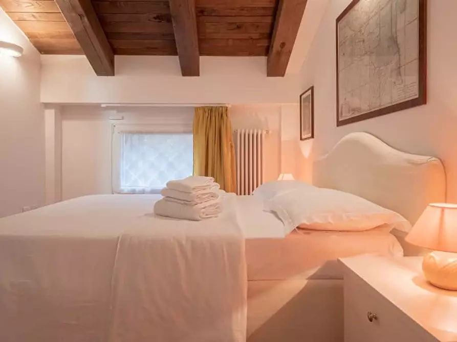 Immagine 2 di Appartamento in affitto  in Via Sant'Isaia25 a Bologna