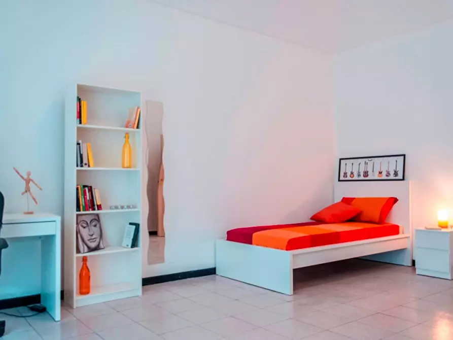 Immagine 1 di Camera in affitto  in Via Alfonso Bonafous2 a Torino