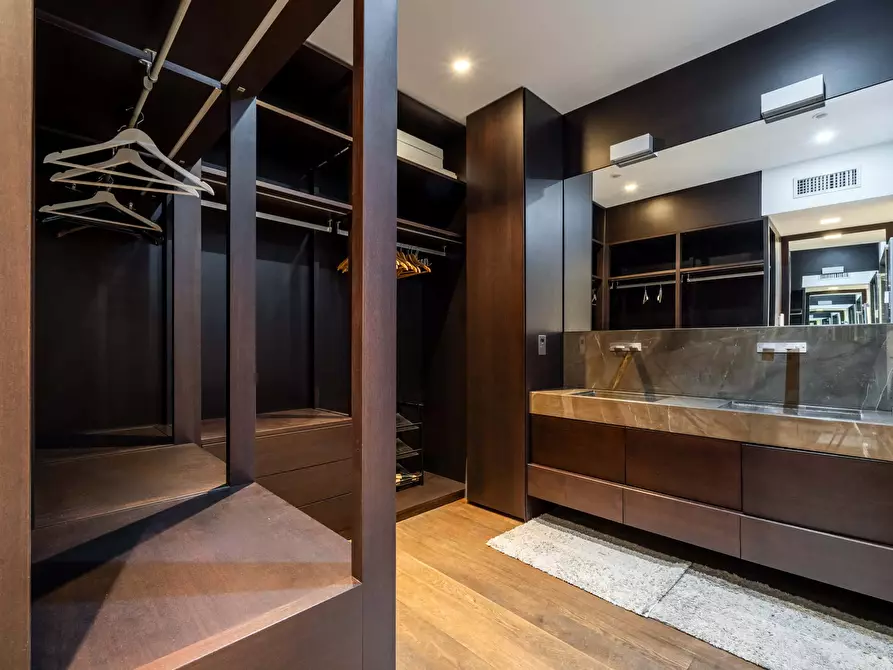 Immagine 59 di Appartamento in affitto  in Via Borgonuovo4 a Milano