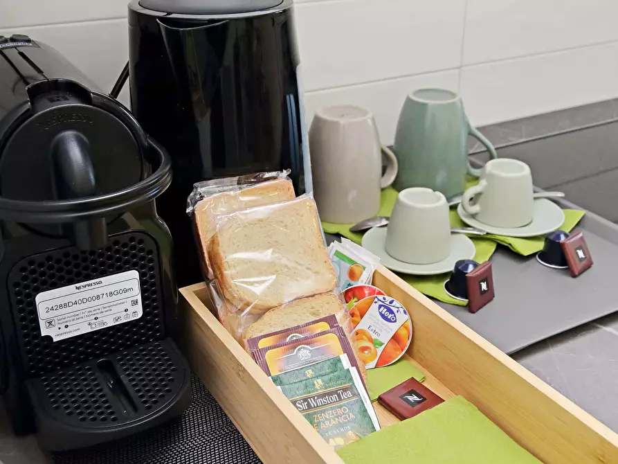 Immagine 34 di Appartamento in affitto  in Via Taranto93 a Roma