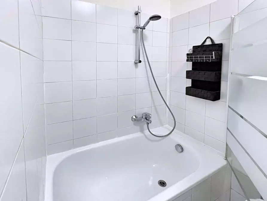 Immagine 16 di Appartamento in affitto  in Via Montebello7 a Bologna