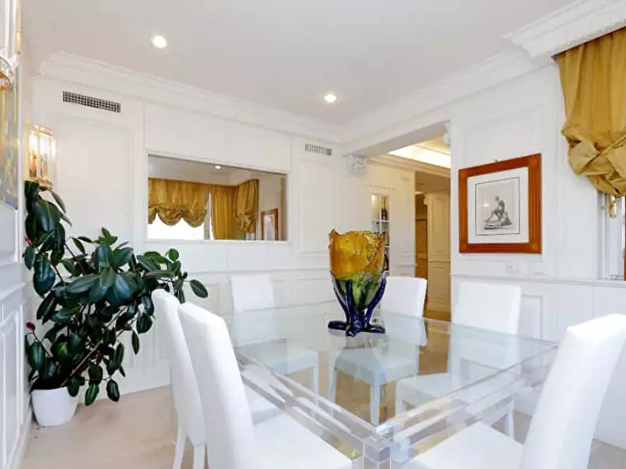 Immagine 21 di Appartamento in affitto  in Via della Botticella21 a Roma