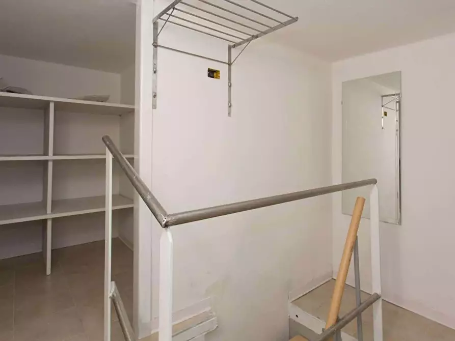 Immagine 10 di Camera in affitto  in Via Neera a Milano