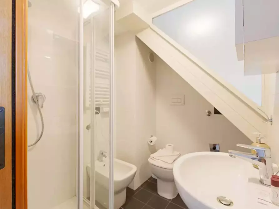 Immagine 5 di Appartamento in affitto  in Corso Magenta25 a Milano