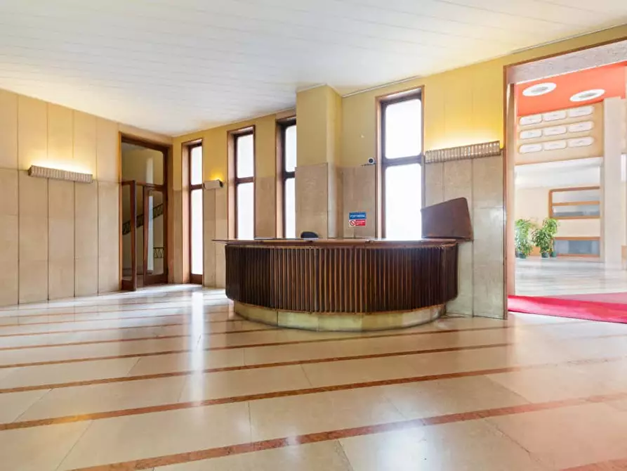 Immagine 16 di Camera in affitto  in Viale Vittorio Veneto22 a Milano