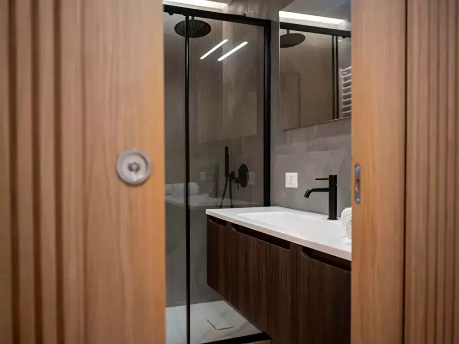 Immagine 8 di Appartamento in affitto  in Viale Beatrice d'Este20 a Milano