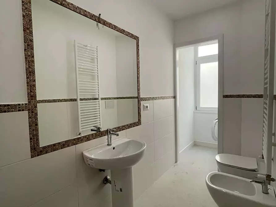 Immagine 13 di Appartamento in affitto  in Via Lidia2 a Roma