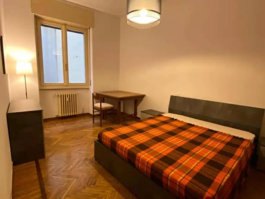 Immagine 1 di Camera in affitto  in Via Fratelli Bronzetti26 a Brescia