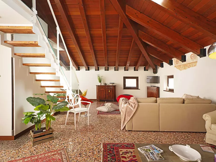 Immagine 1 di Appartamento in affitto  in Via Castelletto4 a Peschiera Del Garda