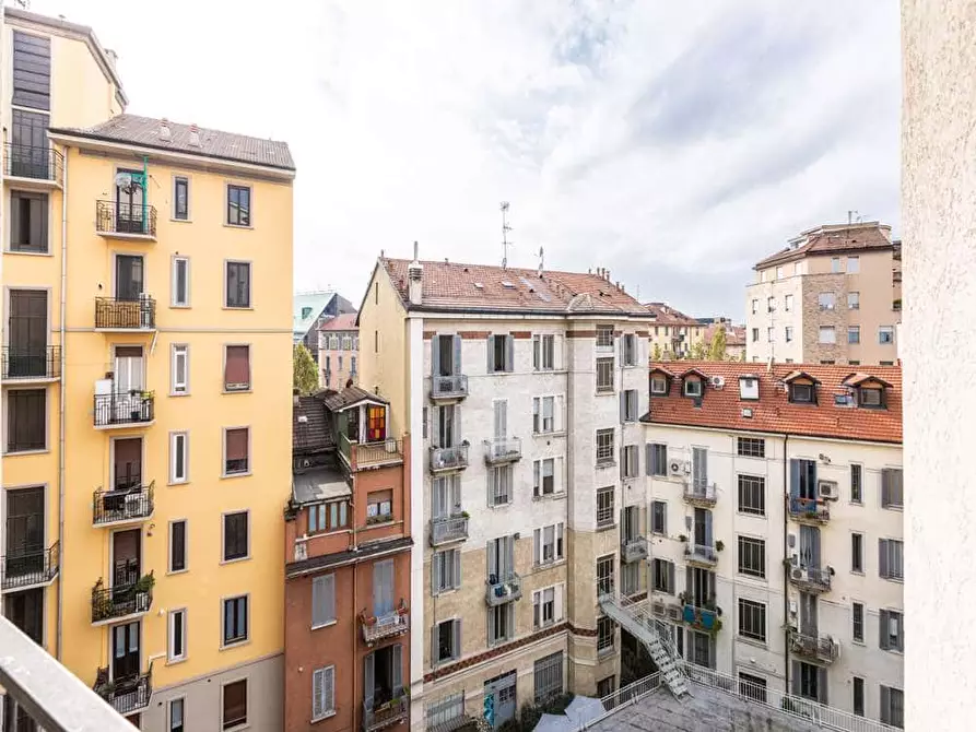 Immagine 32 di Camera in affitto  in Viale Romagna5 a Milano