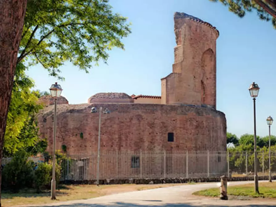 Immagine 17 di Appartamento in affitto  in Via Gabrio Serbelloni38 a Roma