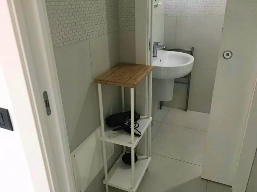 Immagine 22 di Appartamento in affitto  in Via Luigi Mercantini a Milano