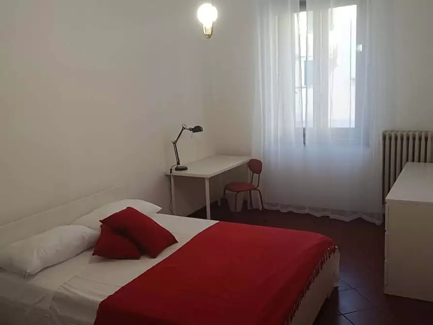 Immagine 6 di Camera in affitto  in Via Francesco Calzolari21 a Firenze