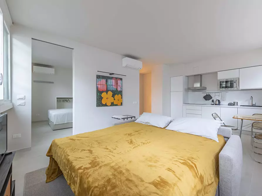 Immagine 16 di Appartamento in affitto  in Via Francesco Melzi d'Eril26 a Milano