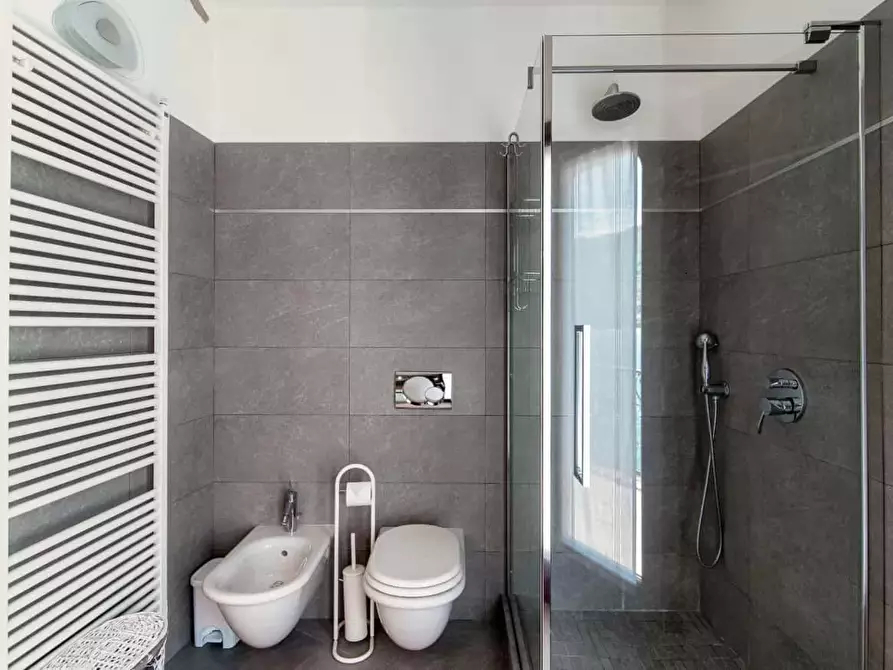 Immagine 26 di Appartamento in affitto  in Via Regina134 a Argegno