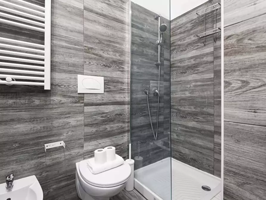 Immagine 21 di Appartamento in affitto  in Viale Tunisia36 a Milano