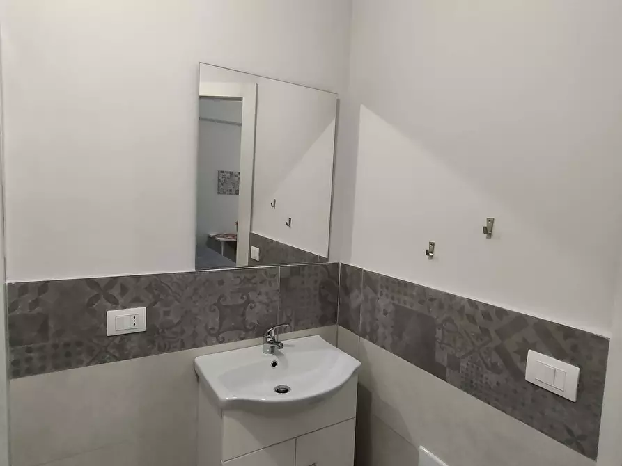 Immagine 11 di Appartamento in affitto  in Via Rosario Gregorio a Palermo