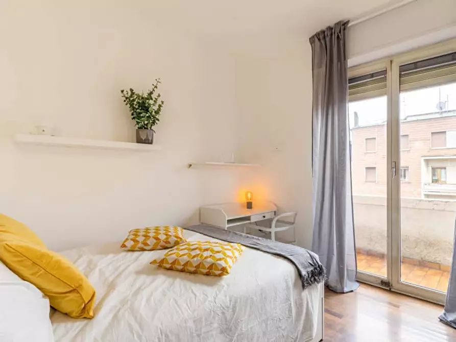 Immagine 4 di Camera in affitto  in Via Giovanni Pacini93 a Milano