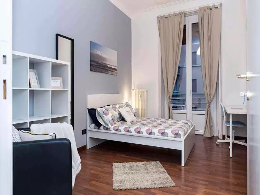 Immagine 5 di Camera in affitto  in Via Giulio Tarra1 a Milano