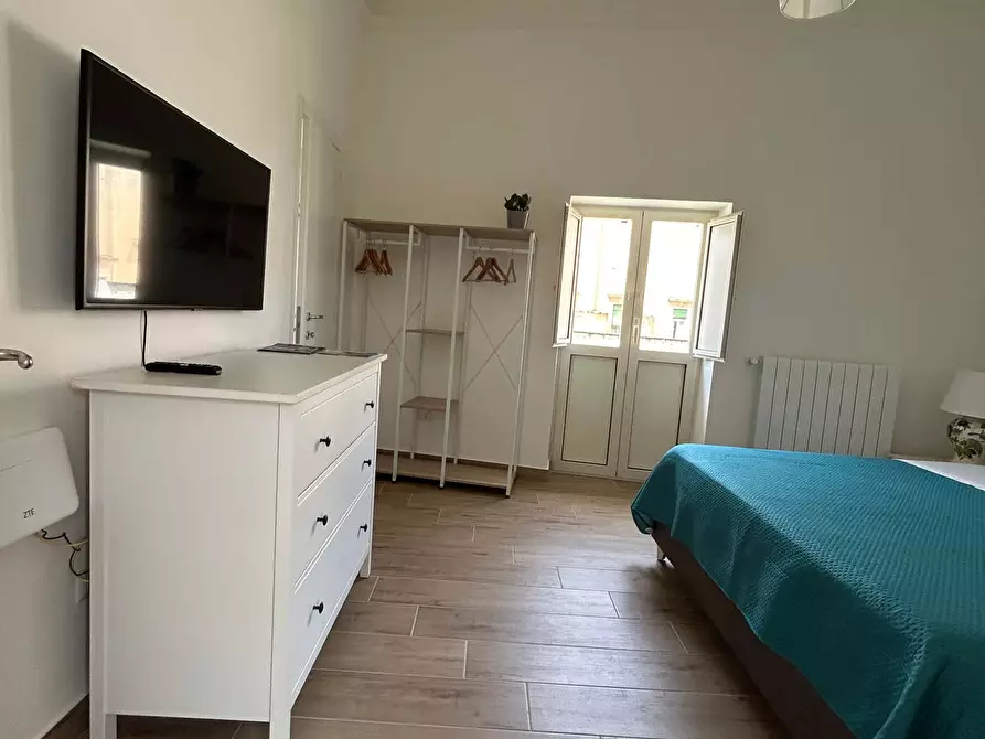 Immagine 15 di Appartamento in affitto  in Vico Banchi Nuovi15 a Napoli