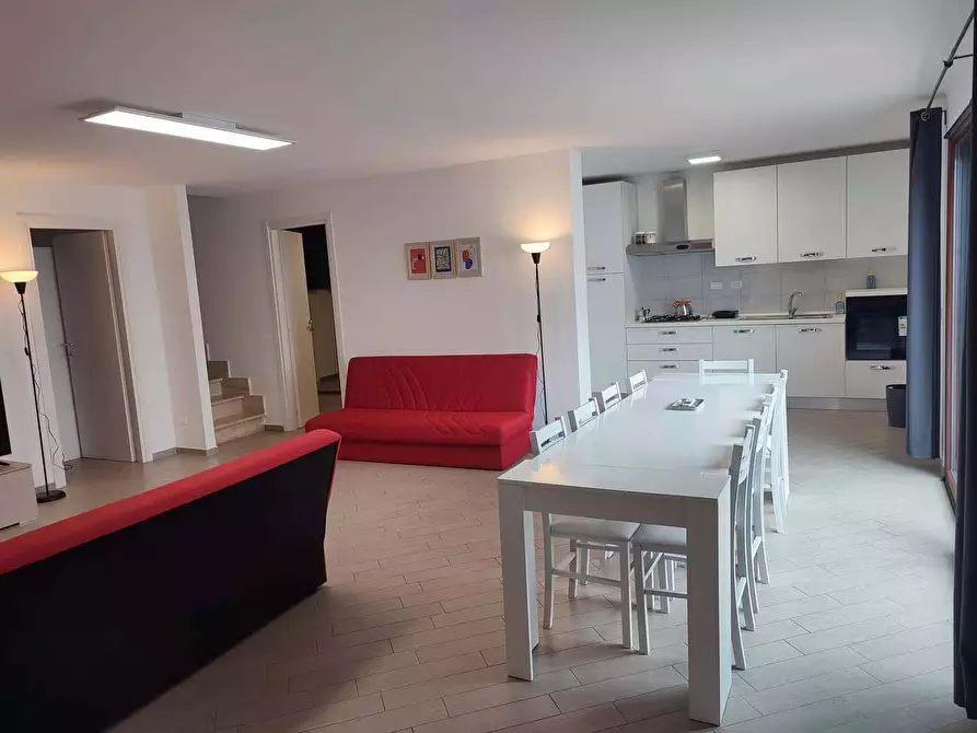 Immagine 60 di Appartamento in affitto  in via Giorgio Bassani62 a Roma