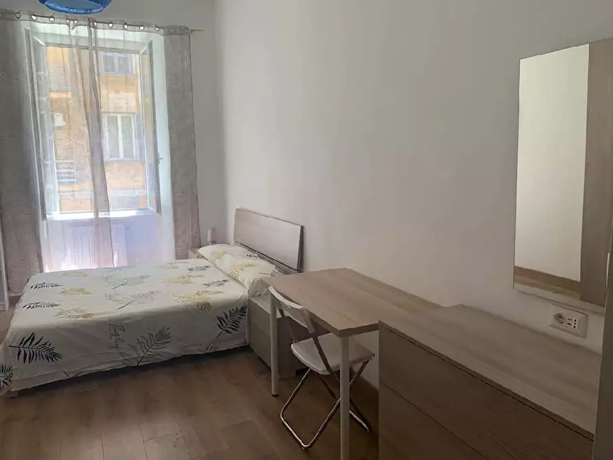 Immagine 1 di Camera in affitto  in Via Bixio41 a Roma