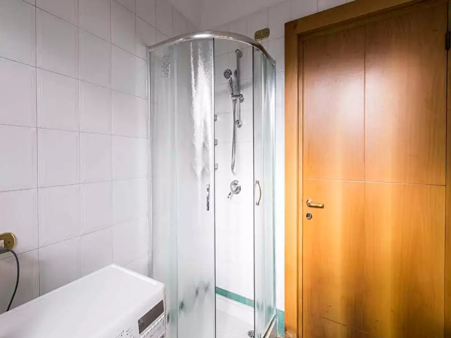 Immagine 64 di Camera in affitto  in Viale Edoardo Jenner64 a Milano