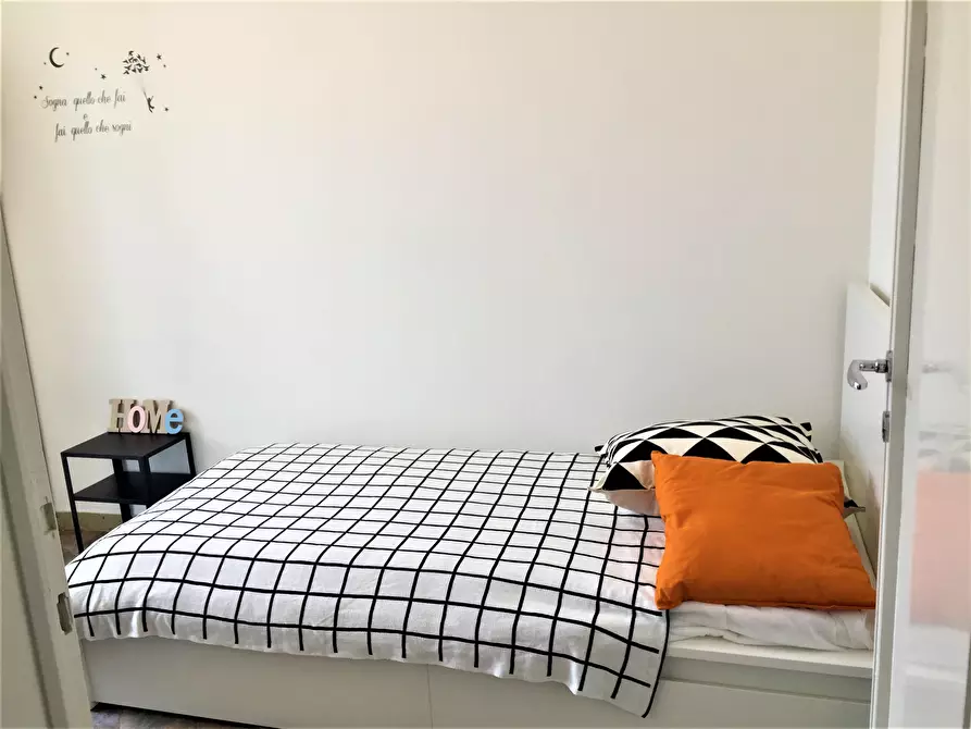 Immagine 3 di Camera in affitto  in Via Quintino Sella44 a Firenze