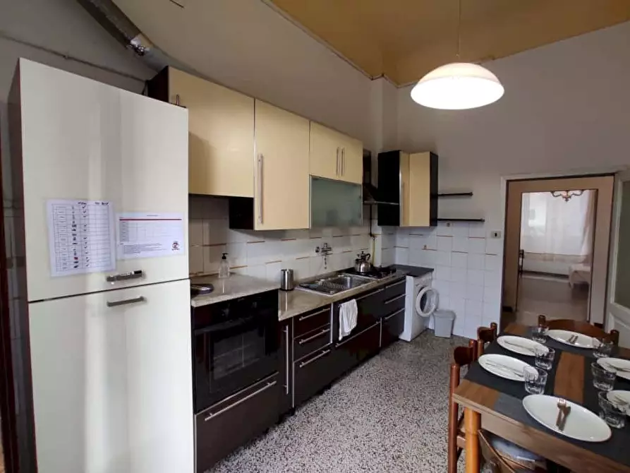 Immagine 16 di Camera in affitto  in Via Bronzino39 a Firenze