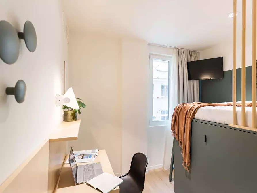 Immagine 11 di Camera in affitto  in Via Lepontina4 a Milano