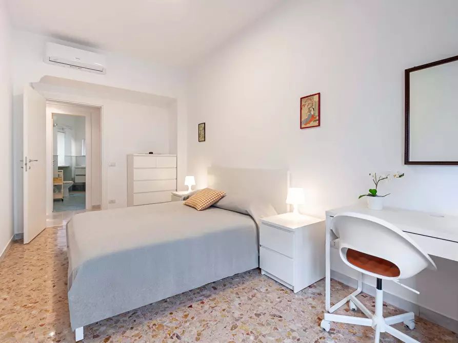 Immagine 11 di Appartamento in affitto  in Via Baldo degli Ubaldi135 a Roma