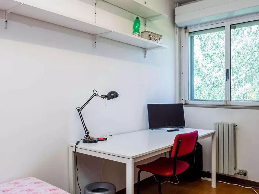Immagine 4 di Camera in affitto  in Via dei Missaglia a Milano