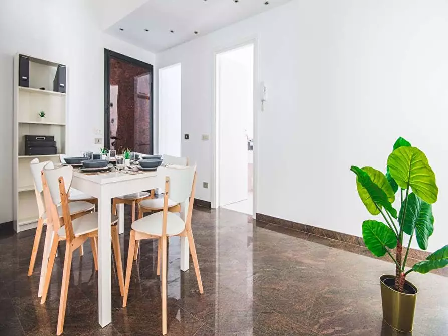 Immagine 10 di Camera in affitto  in Via Achille Zezon10 a Milano