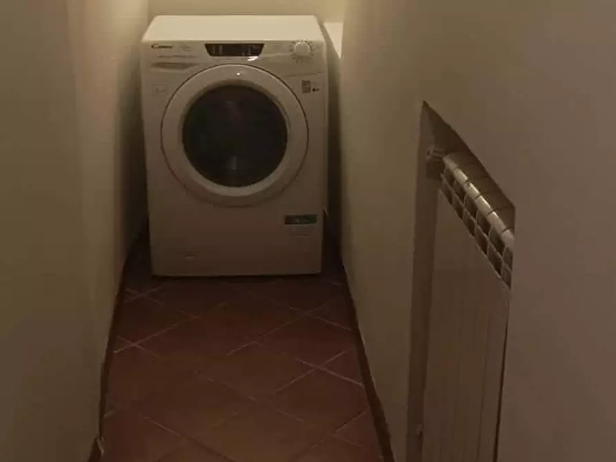 Immagine 10 di Appartamento in affitto  in Via Matteo Renato Imbriani72 a Napoli