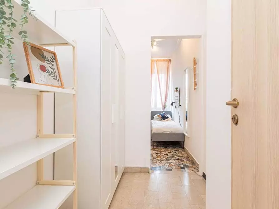 Immagine 4 di Camera in affitto  in Viale Romagna5 a Milano