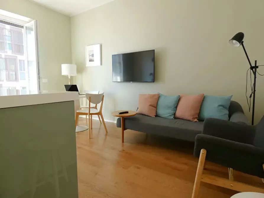 Immagine 2 di Appartamento in affitto  in Via Cenisio5 a Milano