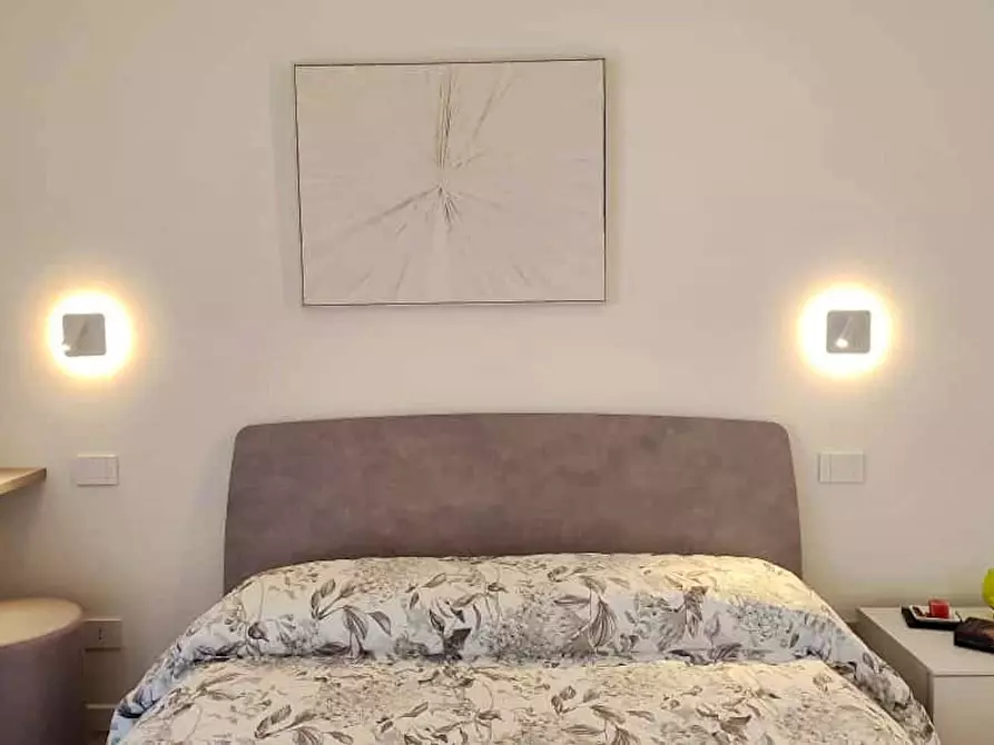 Immagine 15 di Camera in affitto  in Via Cefalonia a Milano