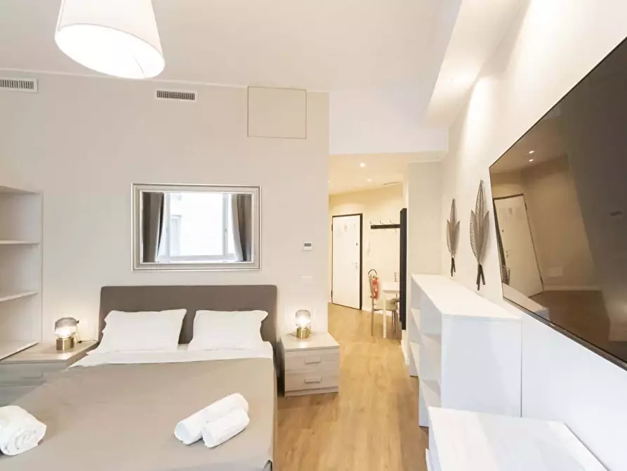 Immagine 13 di Appartamento in affitto  in Via Santa Maria Valle1 a Milano