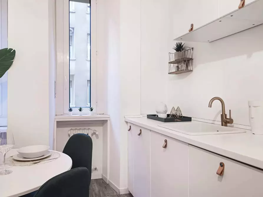 Immagine 7 di Appartamento in affitto  in Viale Tunisia36 a Milano