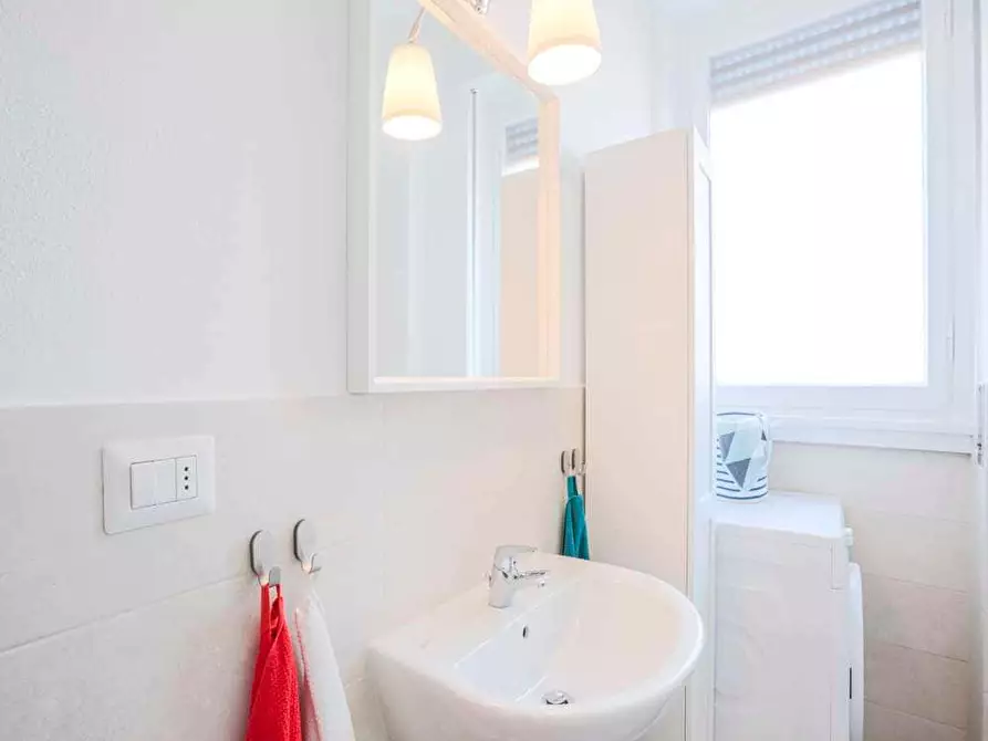 Immagine 19 di Camera in affitto  in Viale Tibaldi2 a Milano