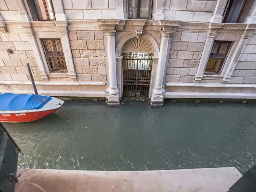Immagine 18 di Appartamento in affitto  in Calle Correggio2208 a Venezia
