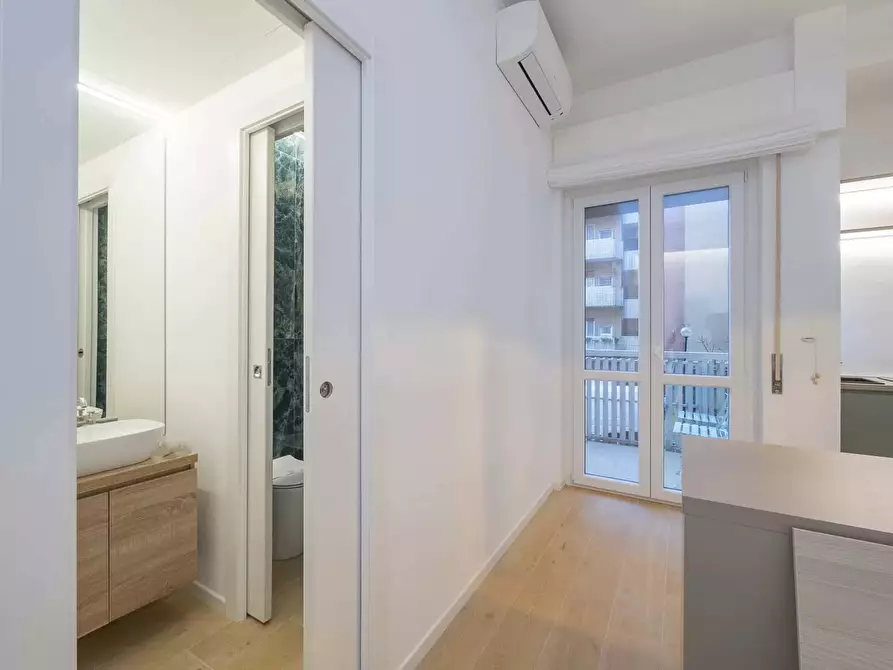 Immagine 13 di Appartamento in affitto  in Via Bari4 a Milano