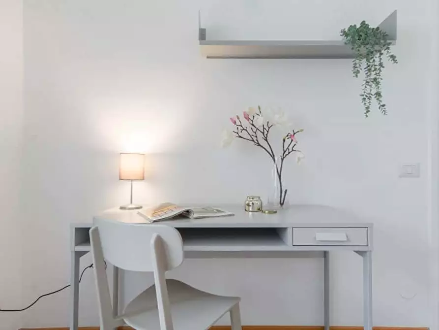 Immagine 4 di Camera in affitto  in Via Maniago2 a Milano