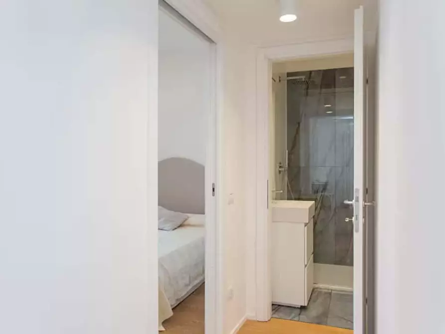 Immagine 9 di Appartamento in affitto  in Piazza Borromeo5 a Milano