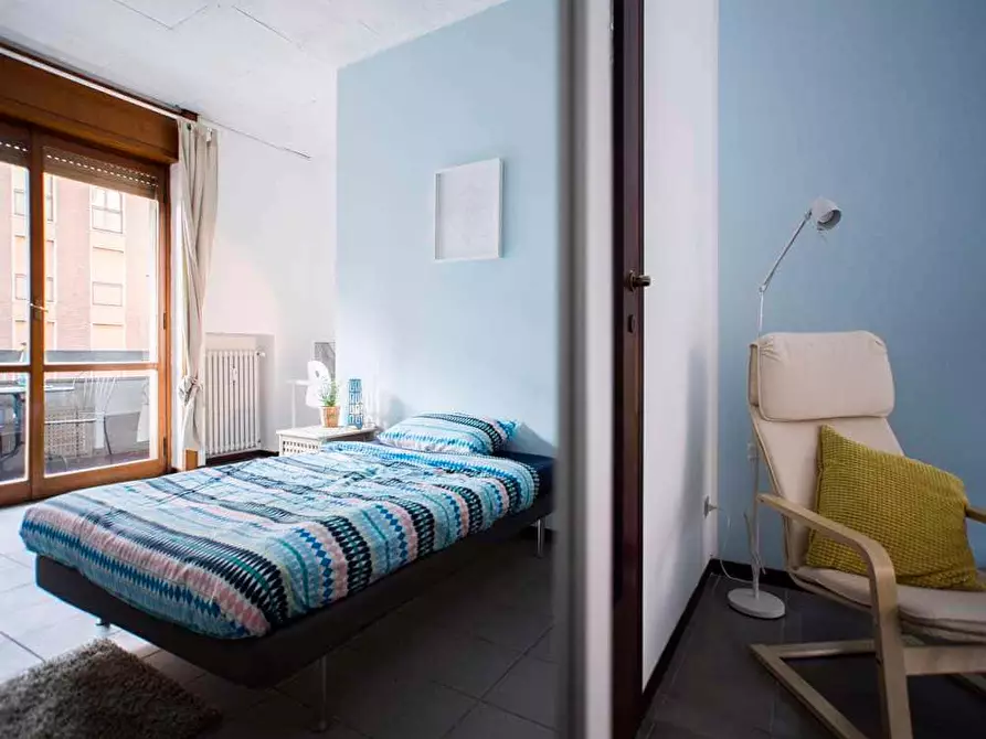 Immagine 6 di Camera in affitto  in Via Francesco Arese12 a Milano