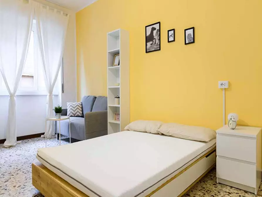 Immagine 1 di Camera in affitto  in Via Melchiorre Delfico24/2 a Milano