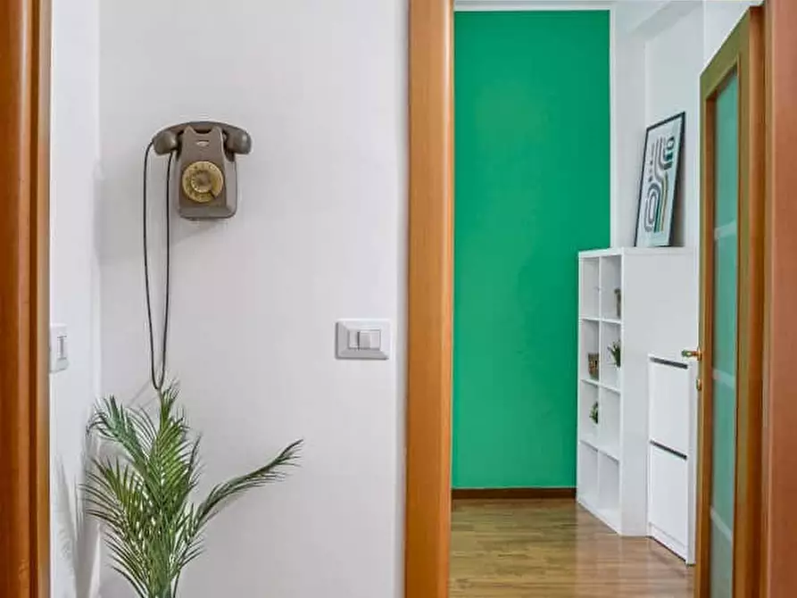 Immagine 8 di Camera in affitto  in Via Tavazzano10 a Milano