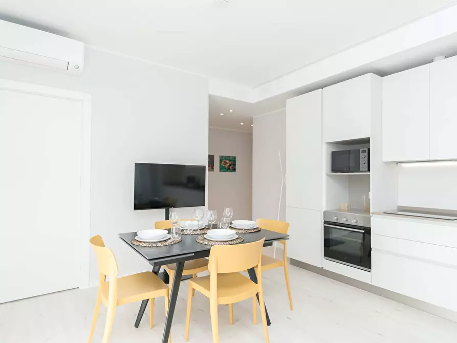 Immagine 4 di Appartamento in affitto  in Via Alfredo Comandini4 a Milano