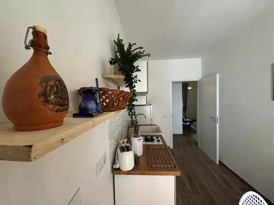 Immagine 2 di Appartamento in affitto  in Via Cairano11 a Roma