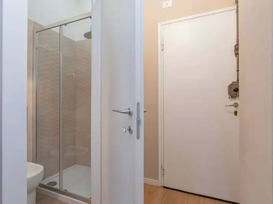 Immagine 6 di Appartamento in affitto  in Viale Argonne26 a Milano